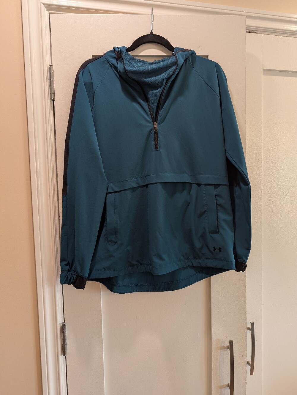 Under Armour Water Resistant Loose Fit Pullover,XS